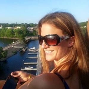 Meet your Posher, April